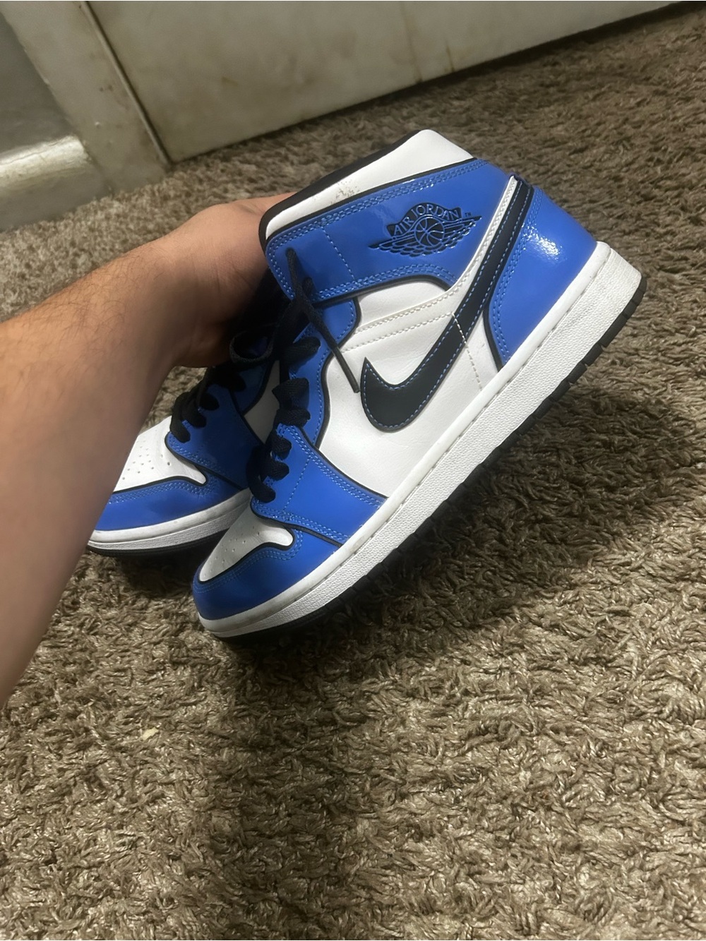 Air Jordan 1 mid signal blue